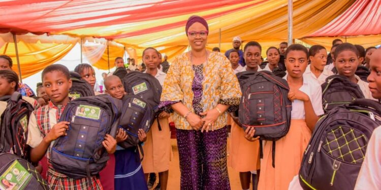 EKITI FIRST LADY VISITS FORMER SCHOOLS, DONATES SCHOOL BAGS, BOOKS TO PUPILS