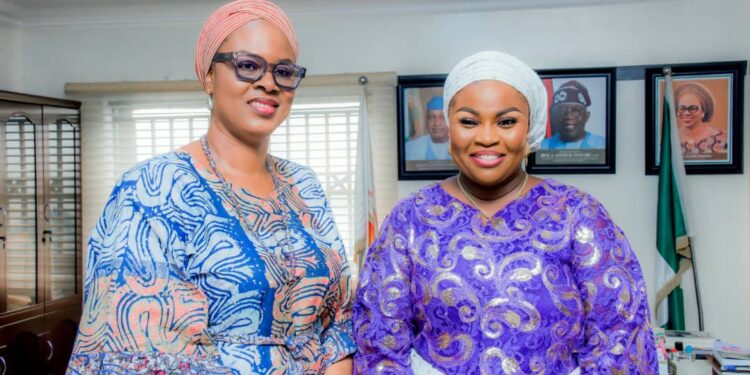 ADP GUBER CANDIDATE VISITS EKITI FIRST LADY, GIVES REASONS WHY SHE’S JOINING APC PARTY