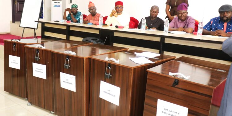 INFRASTRUCTURE: 78 FIRMS JOSTLE FOR EKITI RAAMP’S 13 RURAL ROAD CONTRACTS…as Project Coordinator assures Bidders of Transparency, Level Playing Field