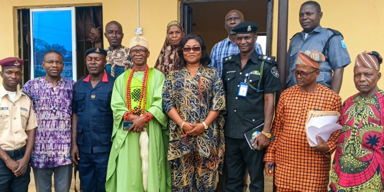 Ikole West LCDA Boss, Hon. Adeyemo ‎Strengthens Local Security Architecture, Distributes Kits, Cash Donation